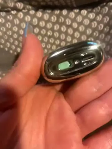 Arayana V. video review of Geek Bar Pulse 15000 Puffs