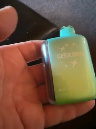 Mike M. video review of Geek Bar Pulse 15000 Puffs