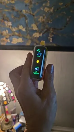 Anna S. video review of Geek Bar Pulse 15000 Puffs